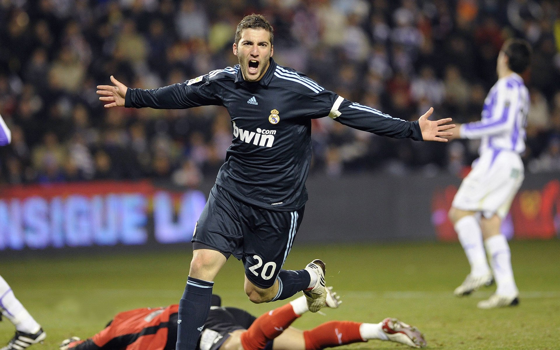 超级绝杀合集，瞬间点燃全场！，绝杀大全